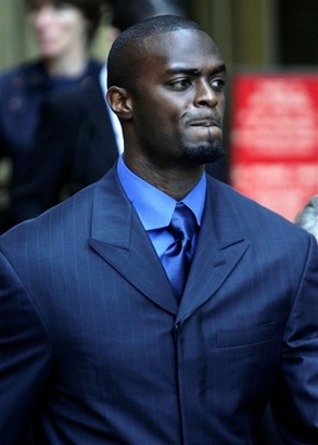 Plaxico Weapons Charges Football